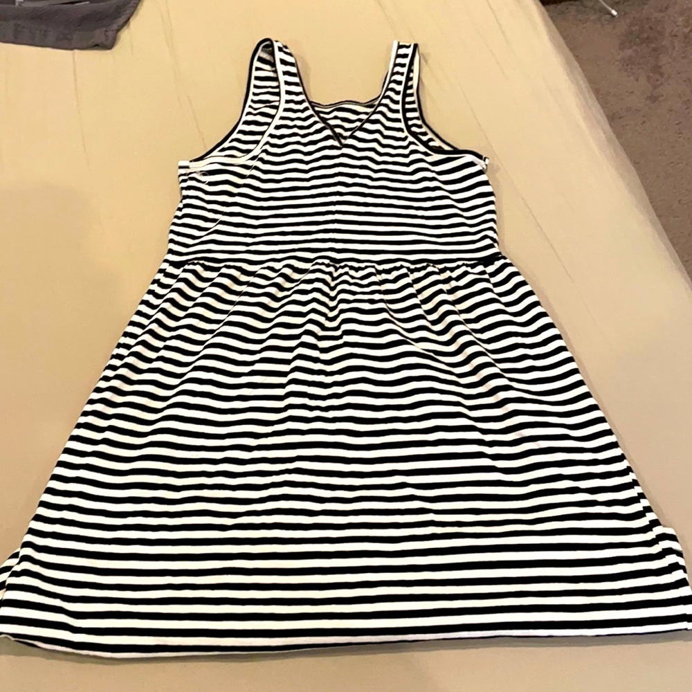 Girl’s sundress